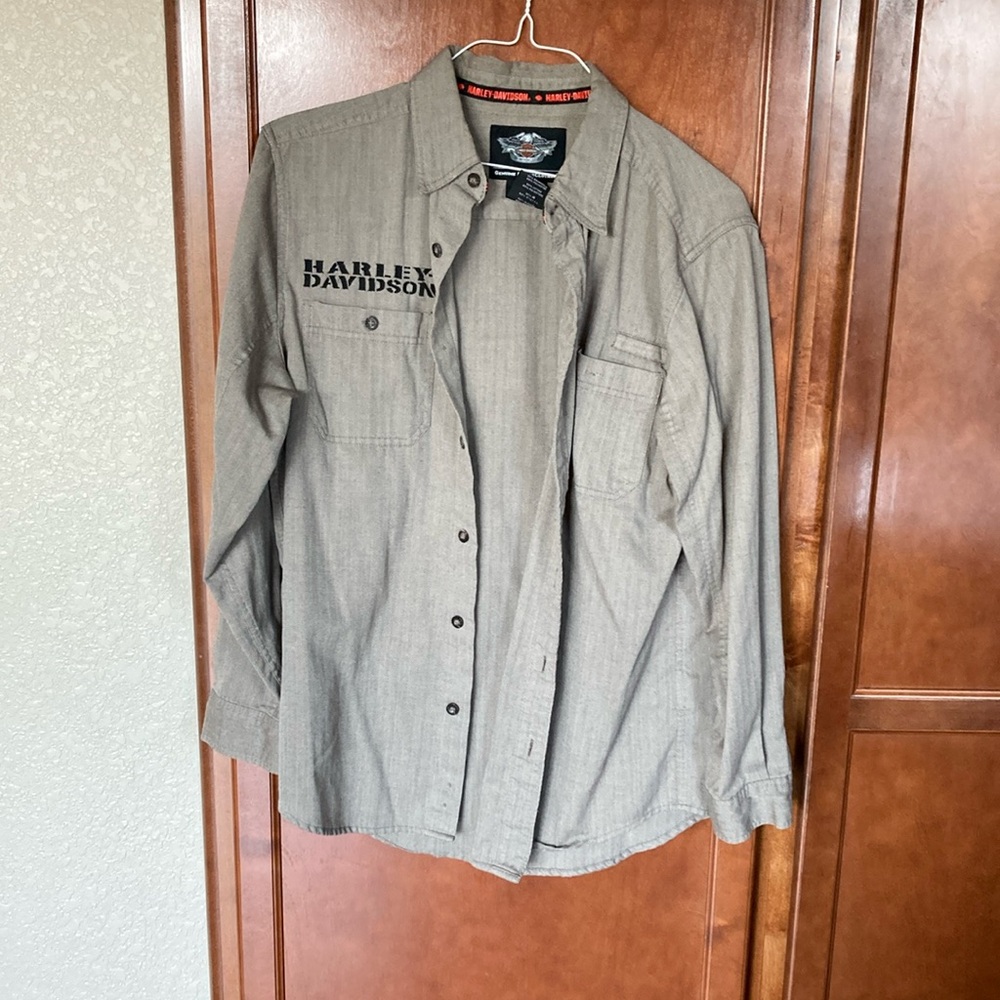 Men’s Harley Davidson, long sleeve, button-down size medium